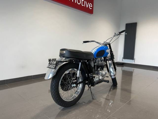 2018 Triumph TR6 0.7 TR6C TROPHY SPECIAL