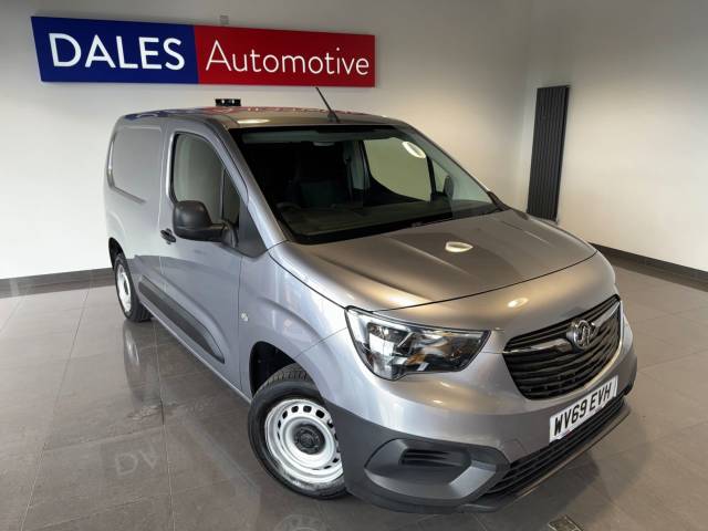 2020 Vauxhall Combo Cargo 2000 1.6 Turbo D 100ps H1 Edition Van