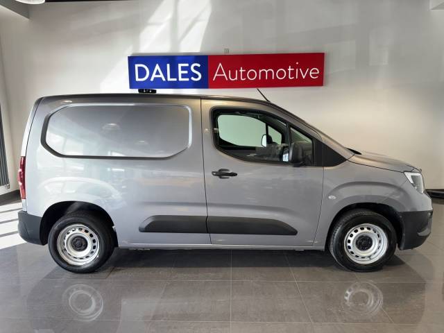 2020 Vauxhall Combo Cargo 2000 1.6 Turbo D 100ps H1 Edition Van
