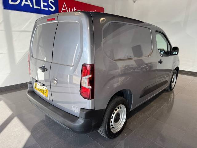 2020 Vauxhall Combo Cargo 2000 1.6 Turbo D 100ps H1 Edition Van