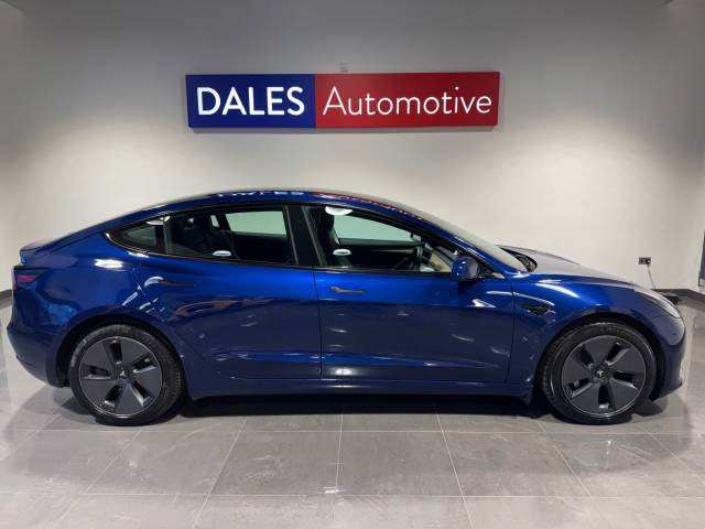 2022 Tesla Model 3 0.0 RWD 4dr Auto