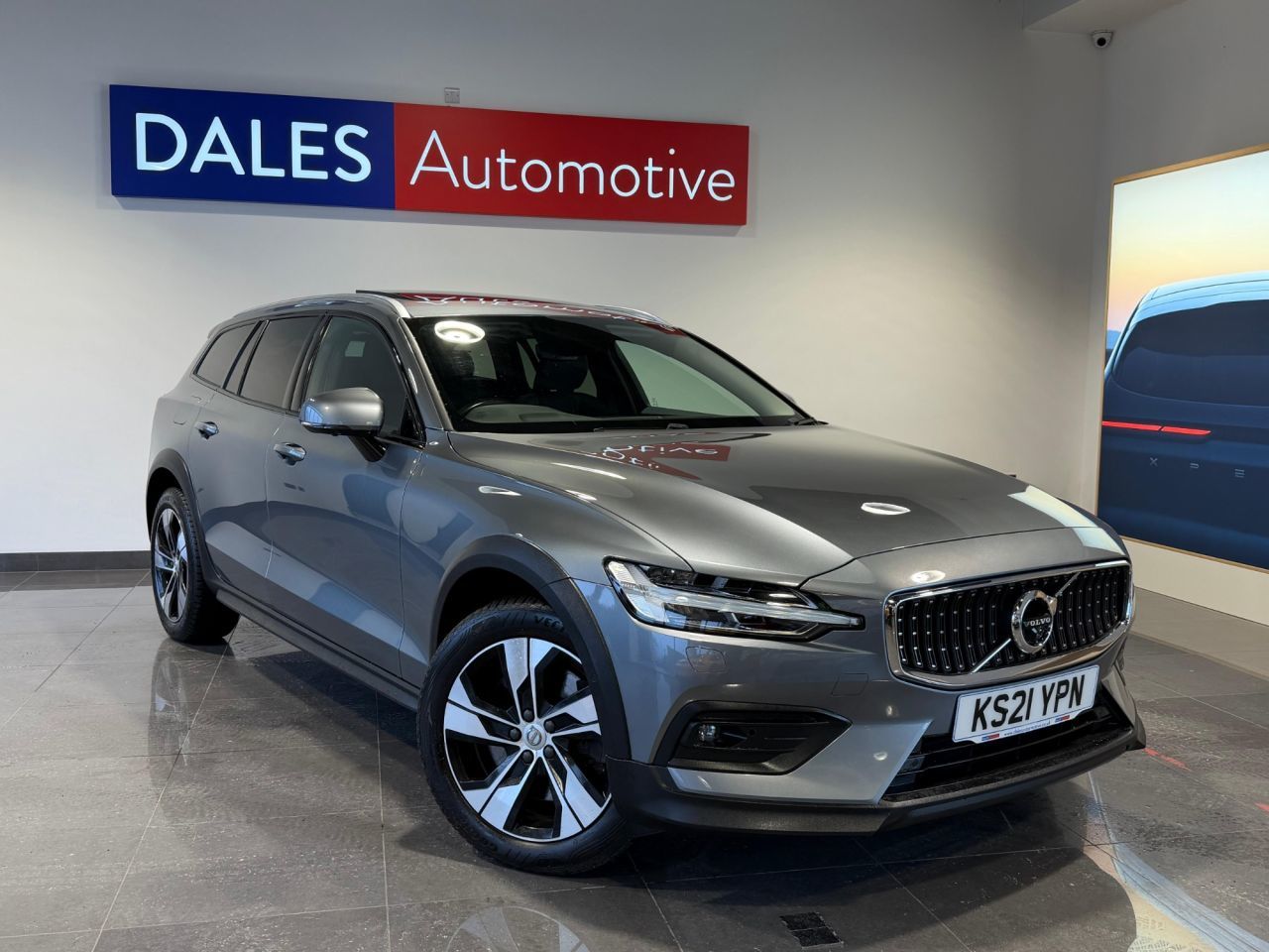 2021 Volvo V60 Cross Country