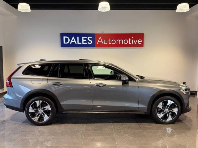 2021 Volvo V60 Cross Country 2.0 B5 MHEV Estate 5dr Petrol Hybrid Auto AWD Euro 6 (s/s) (250 ps)