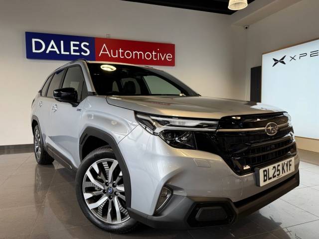 Subaru Forester 2.0i e-Boxer Touring 5dr Lineartronic Estate Petrol/Electric Hybrid SILVER